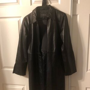 Women's coat.  Black, Size: M, mid-length. Genuine Leather，Premium leather.